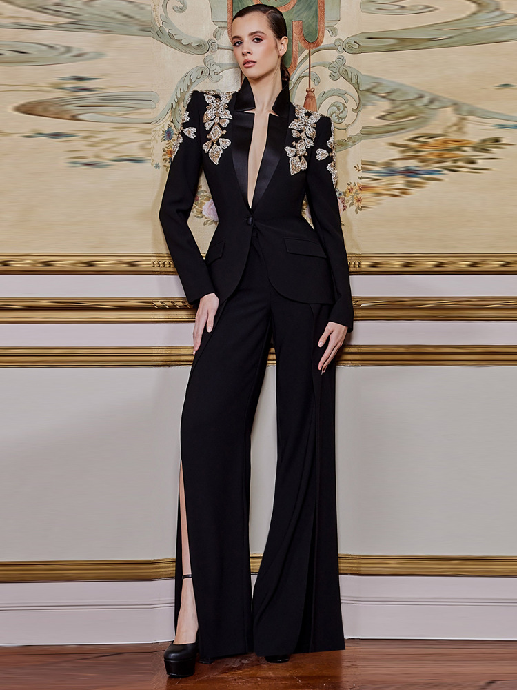 Formal Attire Woman - أحدث طقم بدلة نسائية من تصميم
