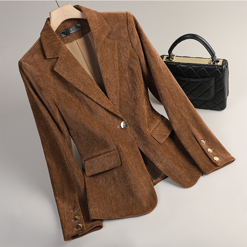 سترة نسائية مخملية باللون الذه - مراجعة Women Formal Wear Business وسعره