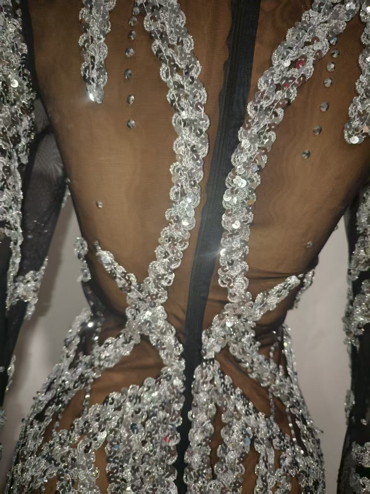 Yinsen ملابس ليلية مطرزة للنسا - مراجعة Formal Attire Woman وسعره