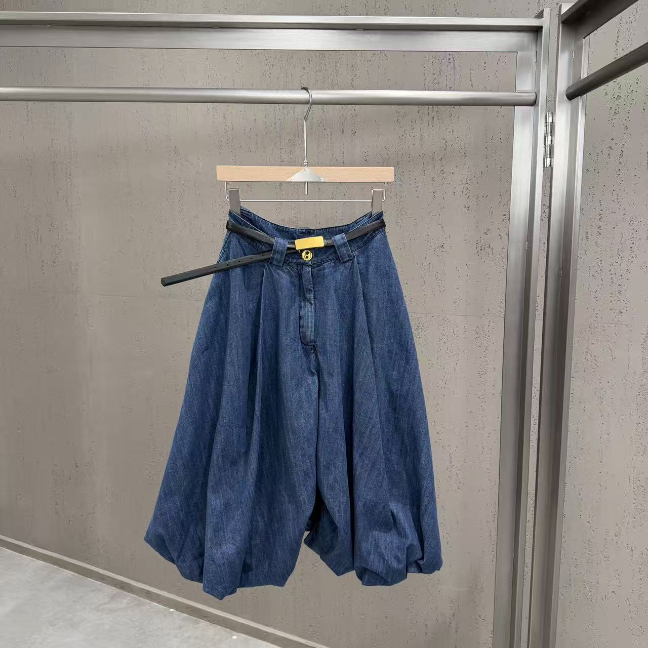 طقم جينز هاي ستريت من قطعتين ل - مراجعة Formal Attire Woman وسعره